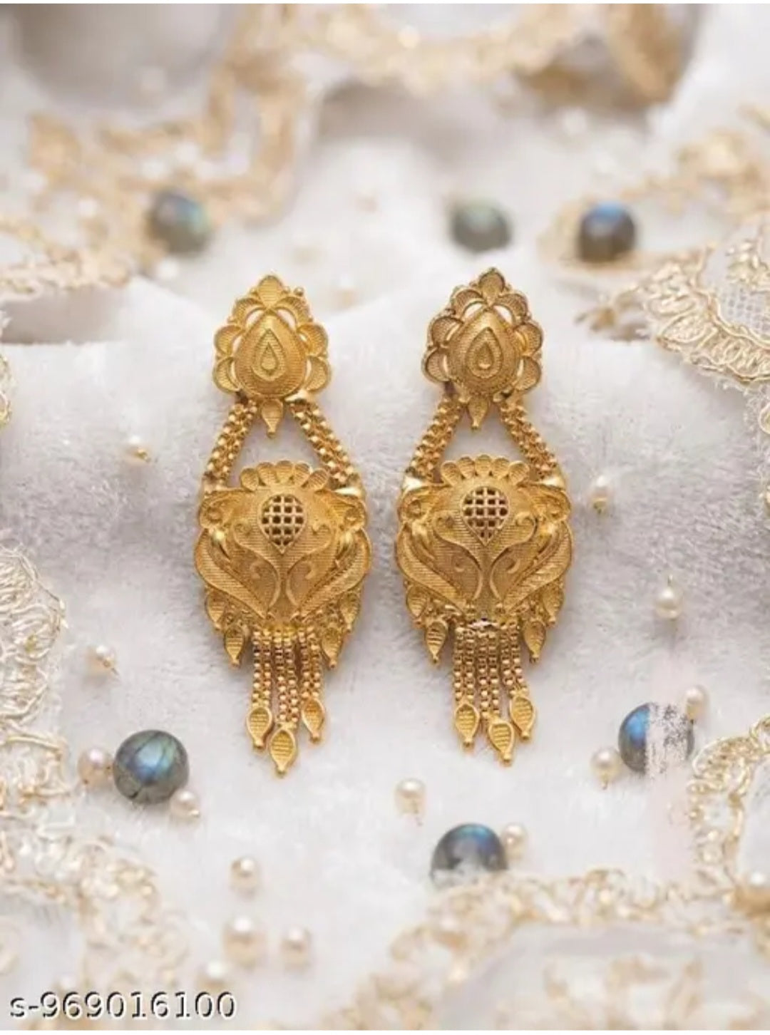Jhumkas
